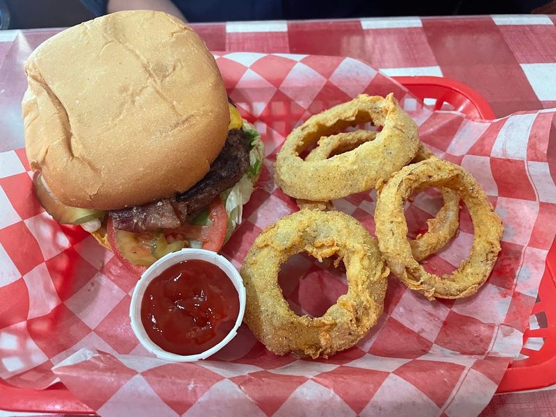 The Bacon Cheeseburger Worth Ordering