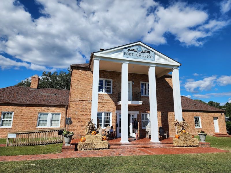 Historic Downtown Worth Exploring