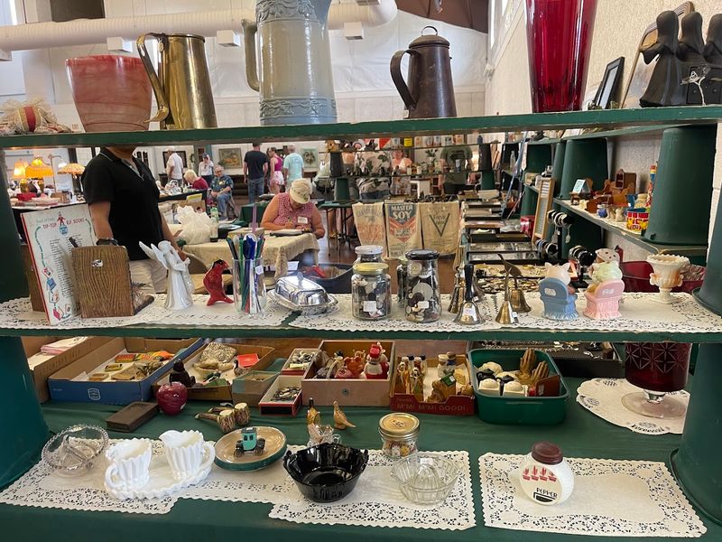 Prices That Keep Shoppers Browsing Far Longer Than Planned