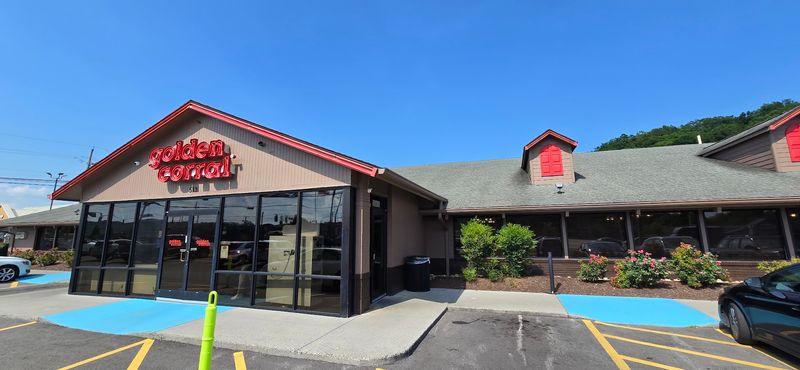Golden Corral Buffet And Grill