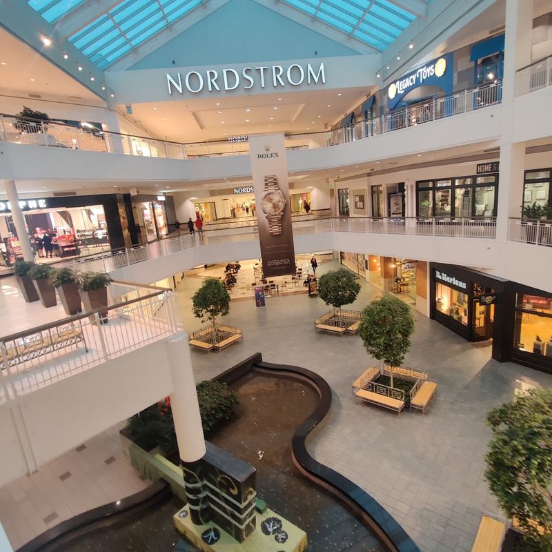 Shopping Deals And Tax-Free Clothing