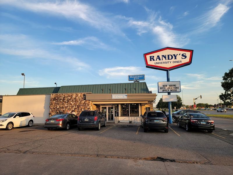 Why Weekend Mornings At Randy's Require A Little Patience