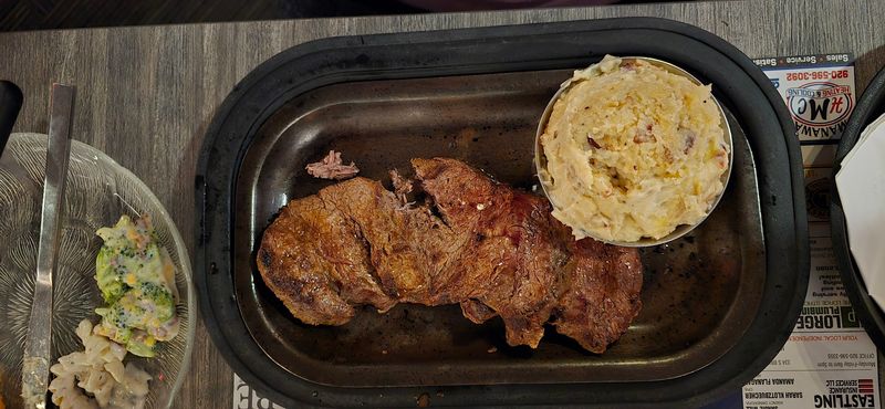 Friday Night Prime Rib Is A Local Event