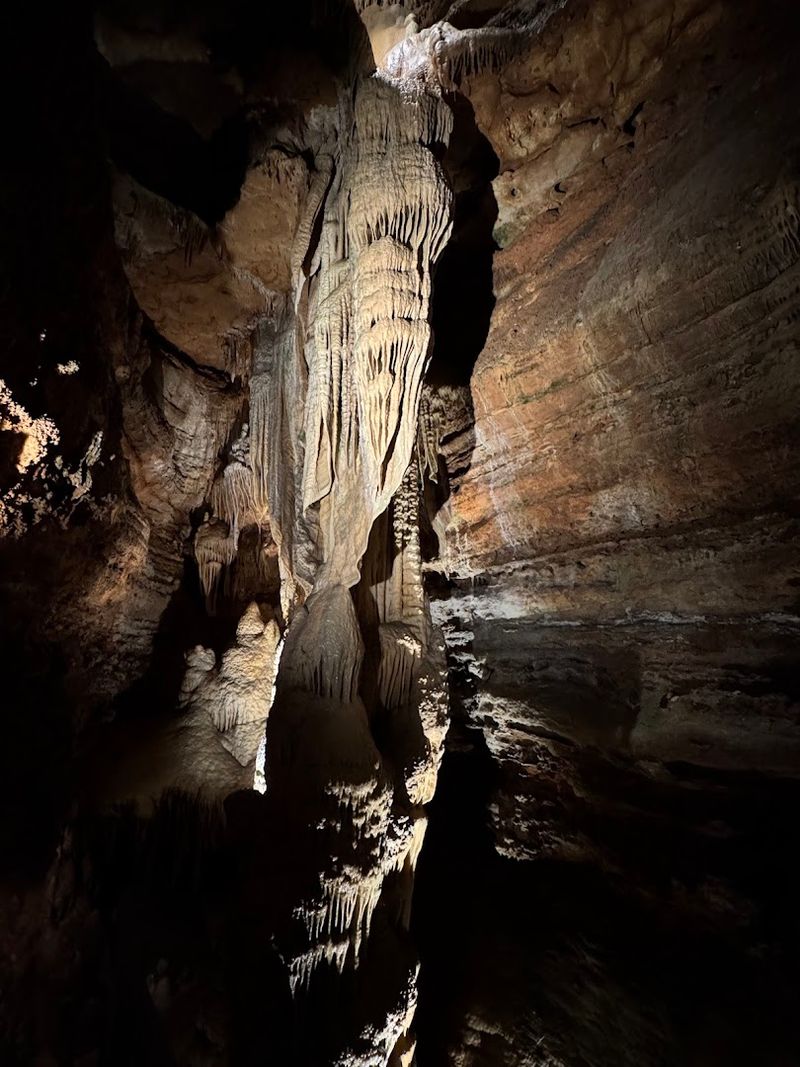 Talking Rocks Cavern