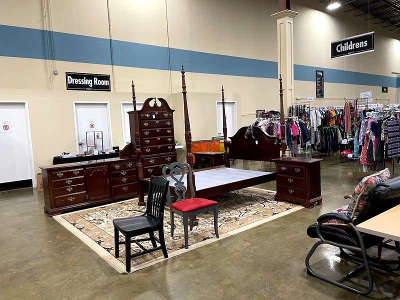 Missions Thrift Store