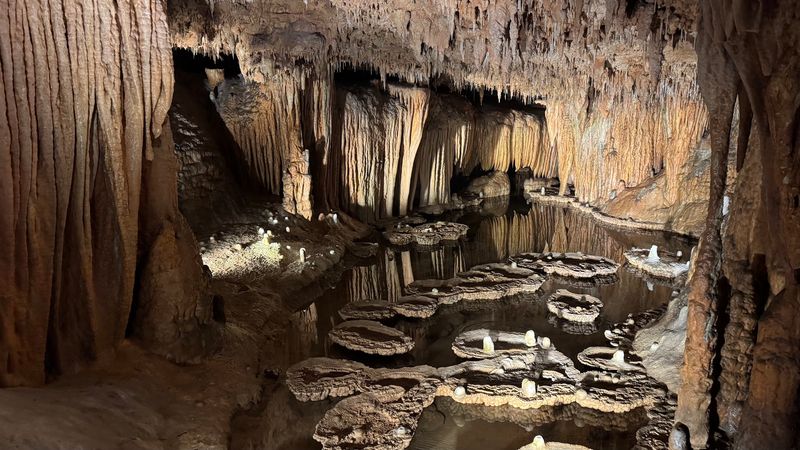 Onondaga Cave State Park