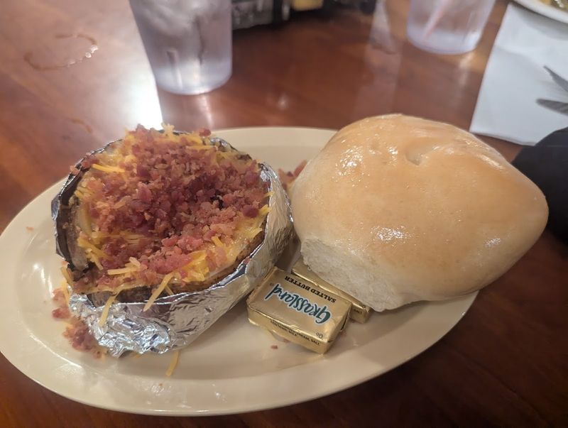 Homemade Yeast Rolls Worth The Trip Alone