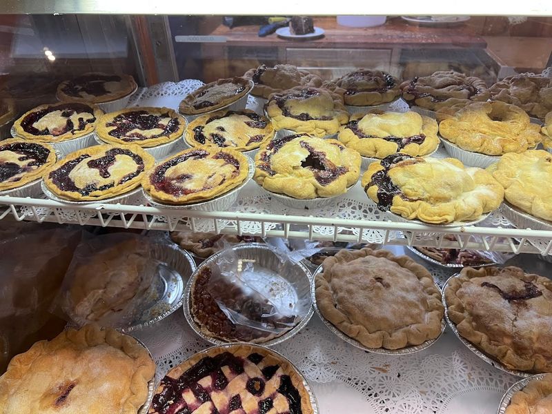 Huckleberry Pie That Deserves Its Own Visit