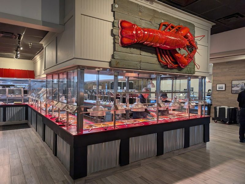 Service That Keeps Up With A Busy Buffet