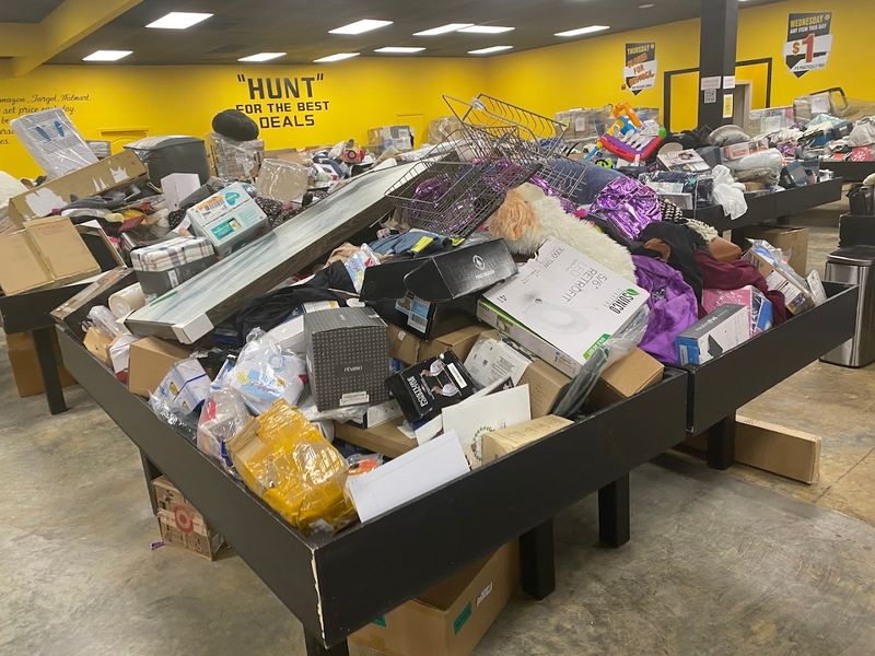 How Treasure Hunt Liquidators Compares to Thrift Stores