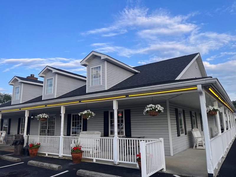 Home-Style Comfort Food That Hits Different Than Chain Restaurants