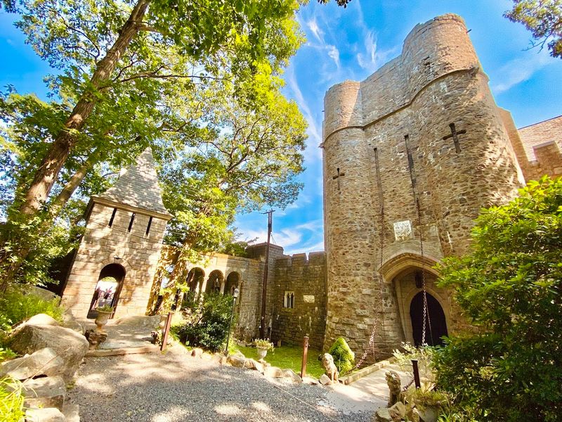The Striking Architecture Behind This 1920s Castle