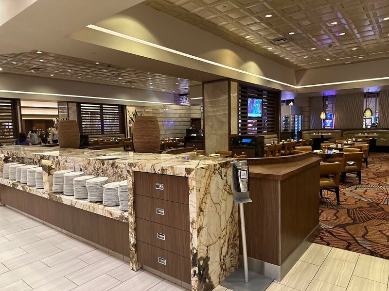 Service That Keeps Pace With A Busy Crowd