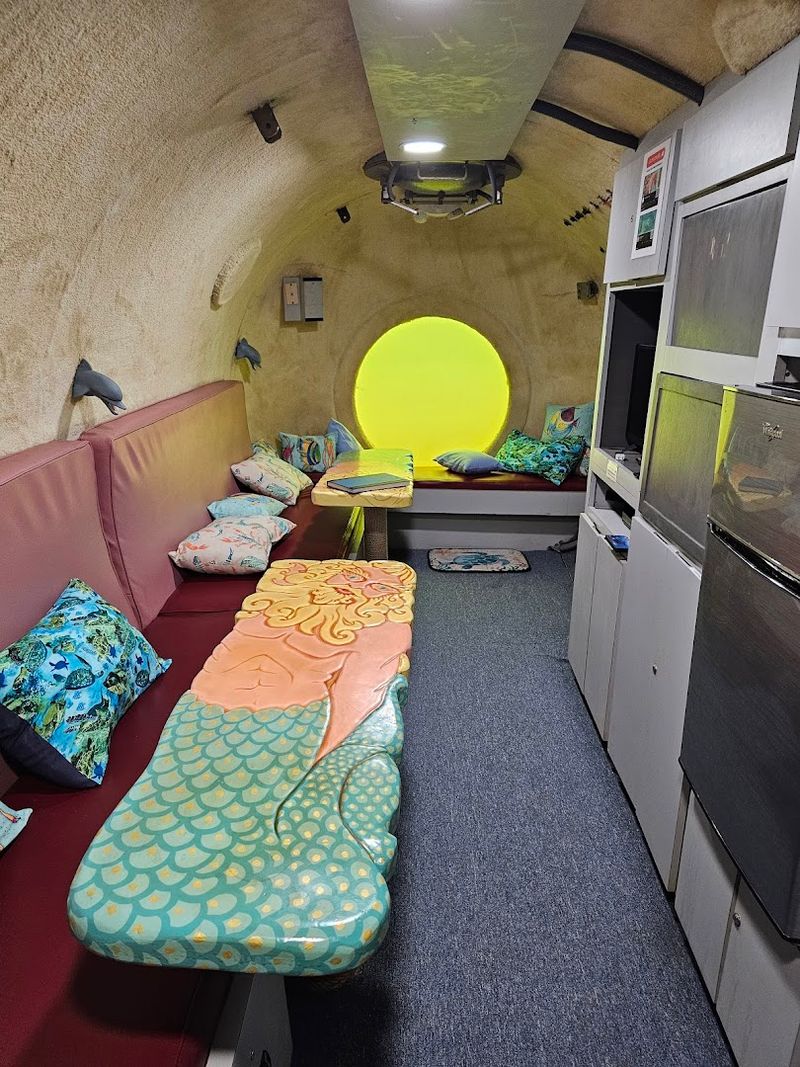 Pizza Delivered 21 Feet Below The Surface