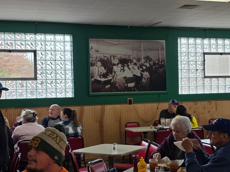 A Century Of Flavor That Keeps People Coming Back