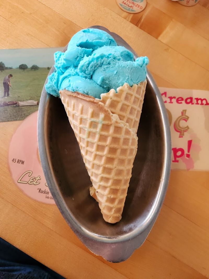 Why House Of Flavors Remains A Michigan Landmark