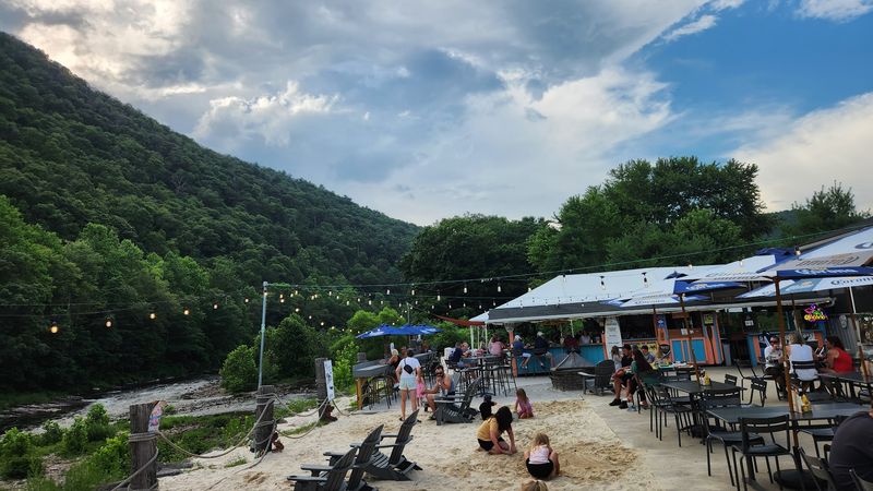 An Outdoor Setting That Adds To Every Bite