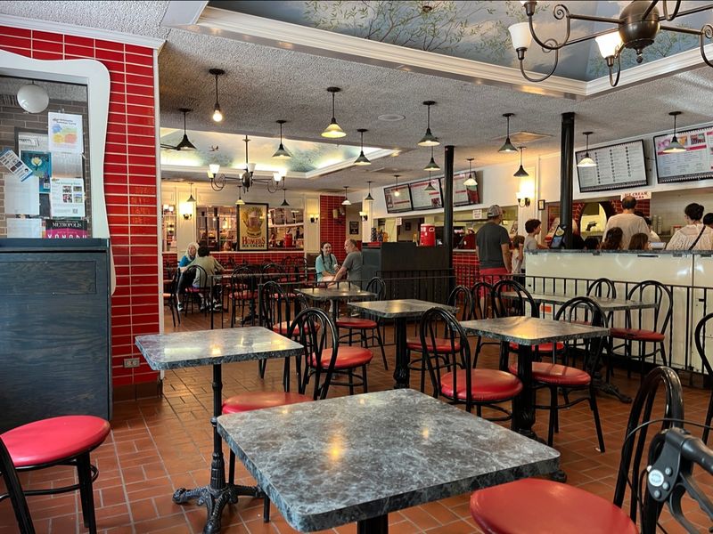 The Retro Parlor Atmosphere That Feels Like A Time Capsule