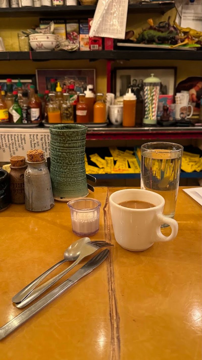 Coffee That Keeps Coming Without Being Asked