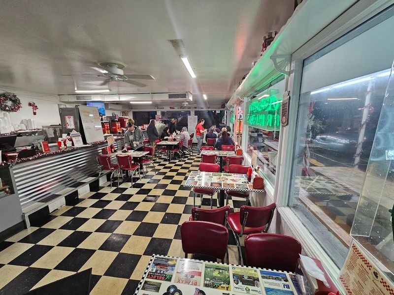 Real Service That Reminds You Of A Friendlier Time