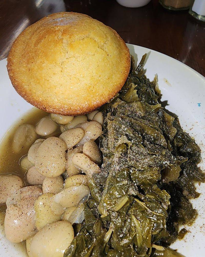 Cornbread That Holds Its Own