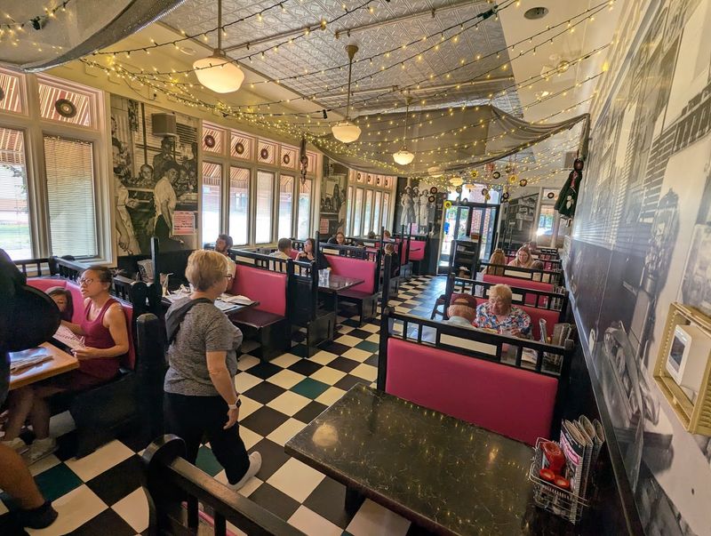 A Road Trip Stop Along Lake Michigan Worth Marking On The Map