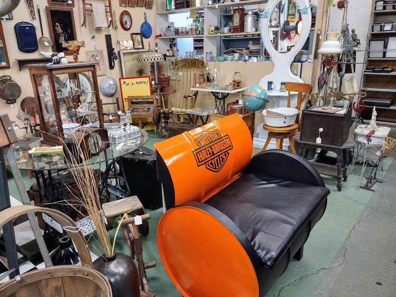 Inside The Massive Centerville Antique Mall