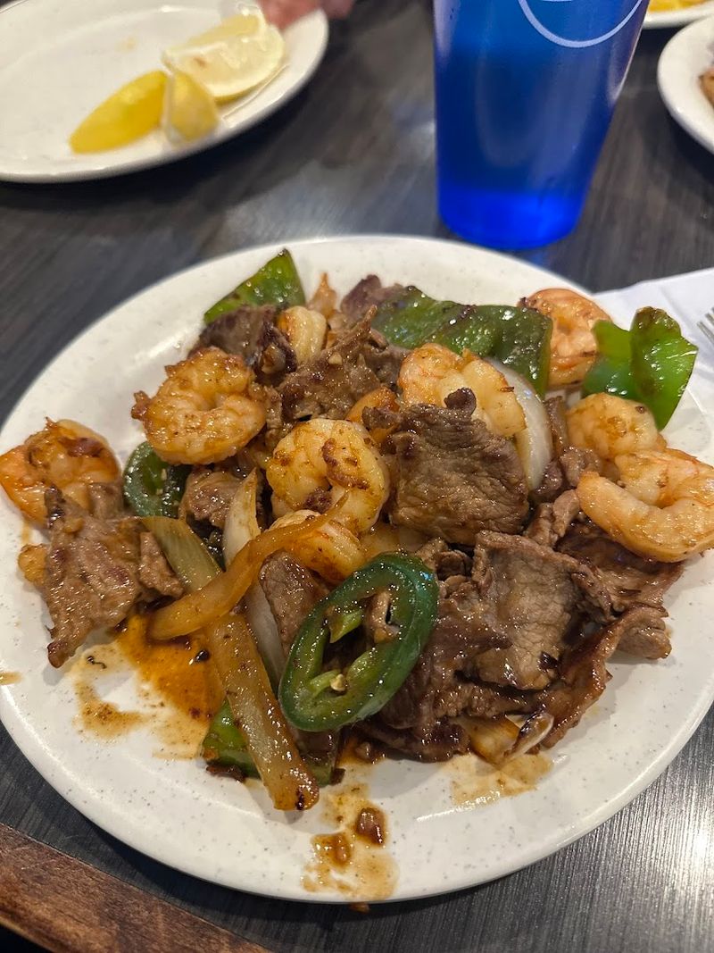 Hibachi Grill With More Protein Options Than Expected