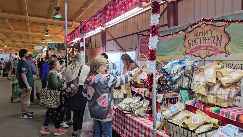 One Of America's Oldest Flea Markets