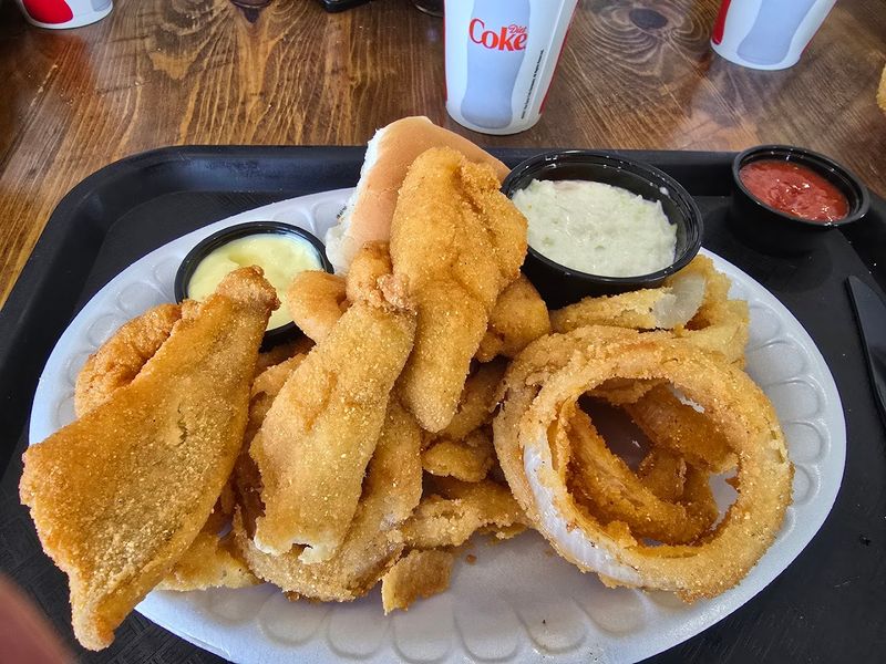 The Lake Erie Perch That Invites Crowds