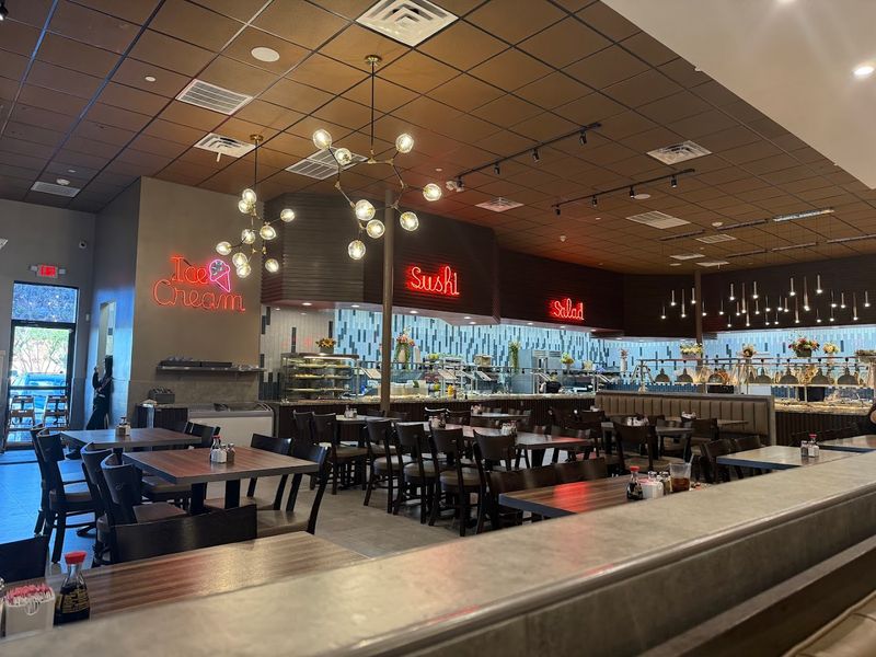 A Busy, Casual Atmosphere That Sets The Right Mood
