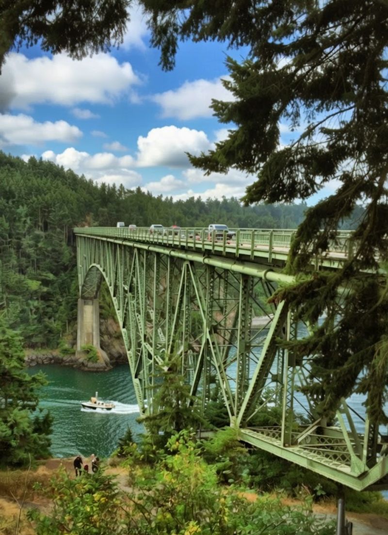 The Bridge That Stops Everyone In Their Tracks