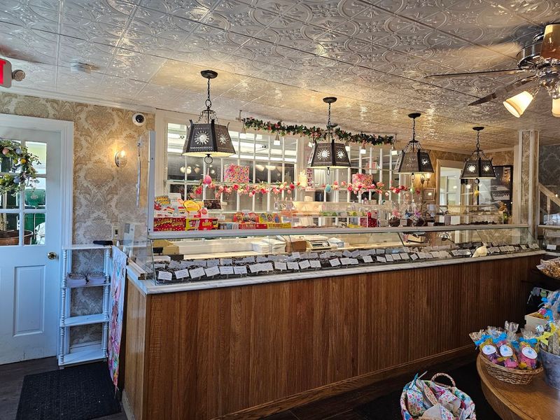 A Perfect Spot For Sweet Discoveries