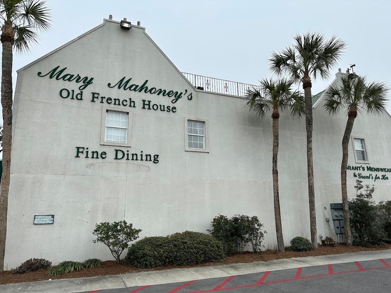 Mary Mahoney's Old French House