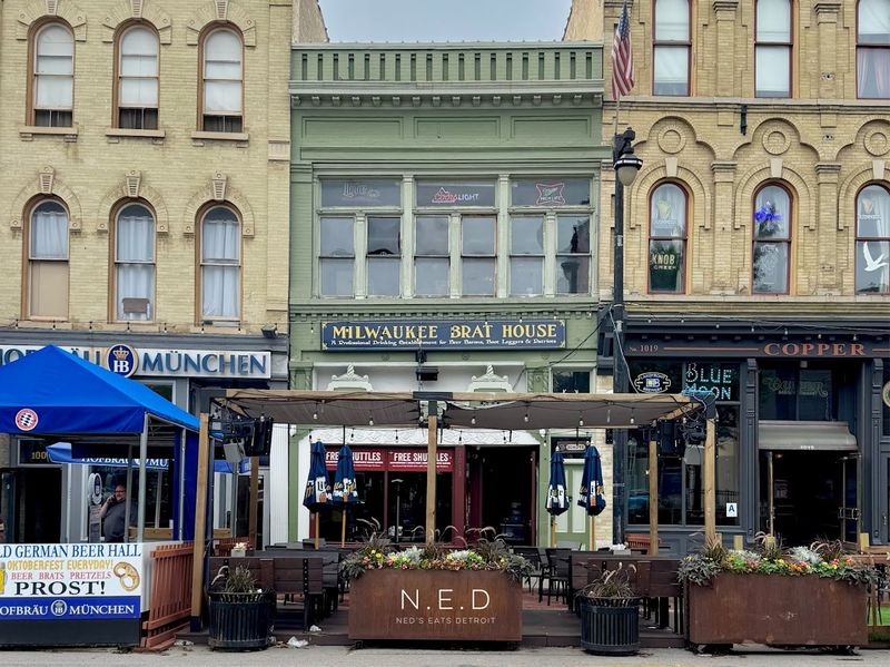 Milwaukee Brat House