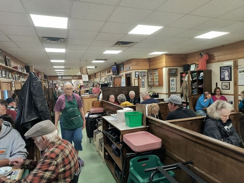 The Diner Atmosphere That Feels Like Home