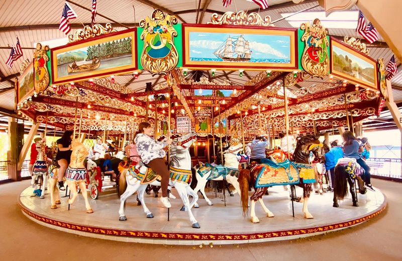 The Best Time Of Year To Visit The Grand Carousel