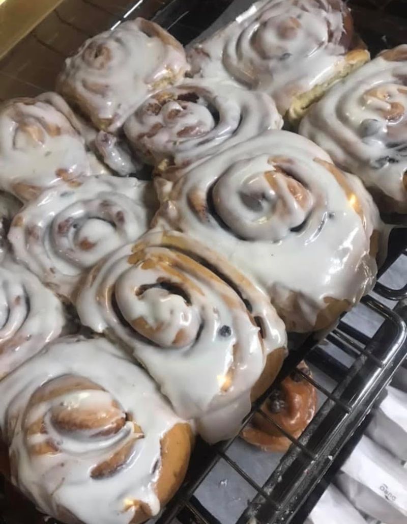 The Texas-Sized Honey Buns Worth The Drive