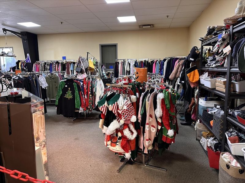 Shopping Here For The Holidays