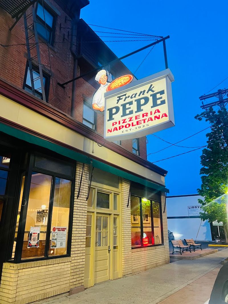 Frank Pepe Pizzeria Napoletana