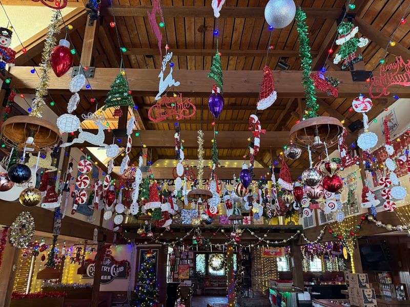 Stroud's, Overland Park, Kansas