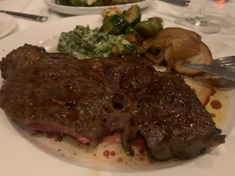 Mr. Lester’s Steakhouse, Charenton