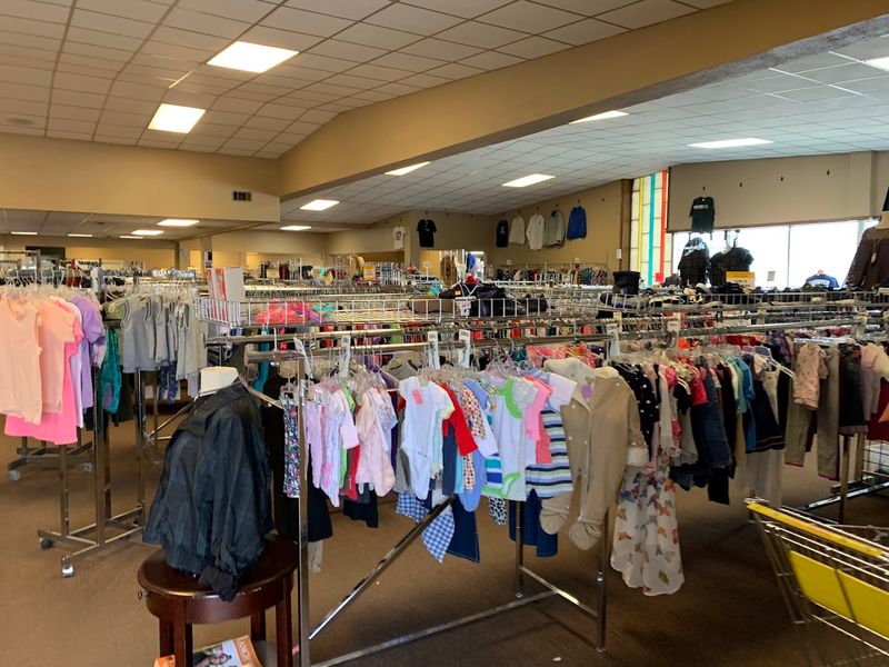 Dakota Boys & Girls Ranch Thrift Store (Grand Forks)