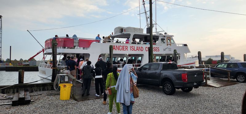 Crab & Cruise, Crisfield