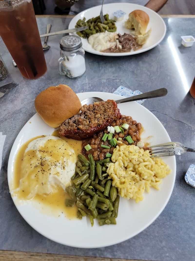 Lunch That Fills You Up Right
