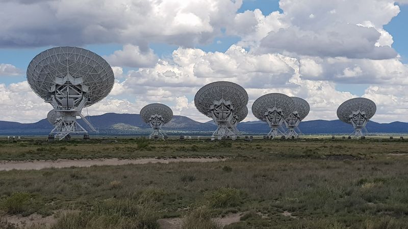 Towering Antennas Across Empty Plains