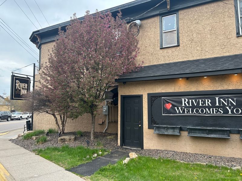 Finding River Inn In Hanover's Historic River District