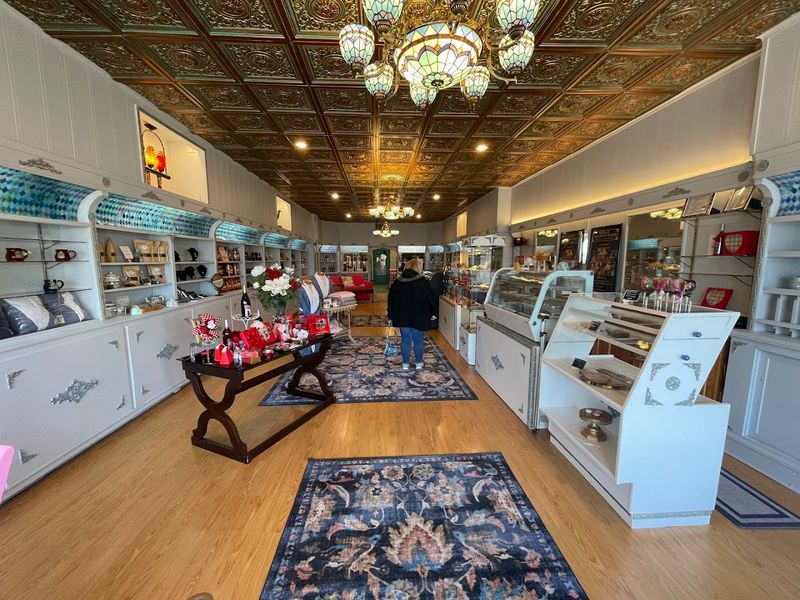 Pies and Bakeries That Taste Like Home