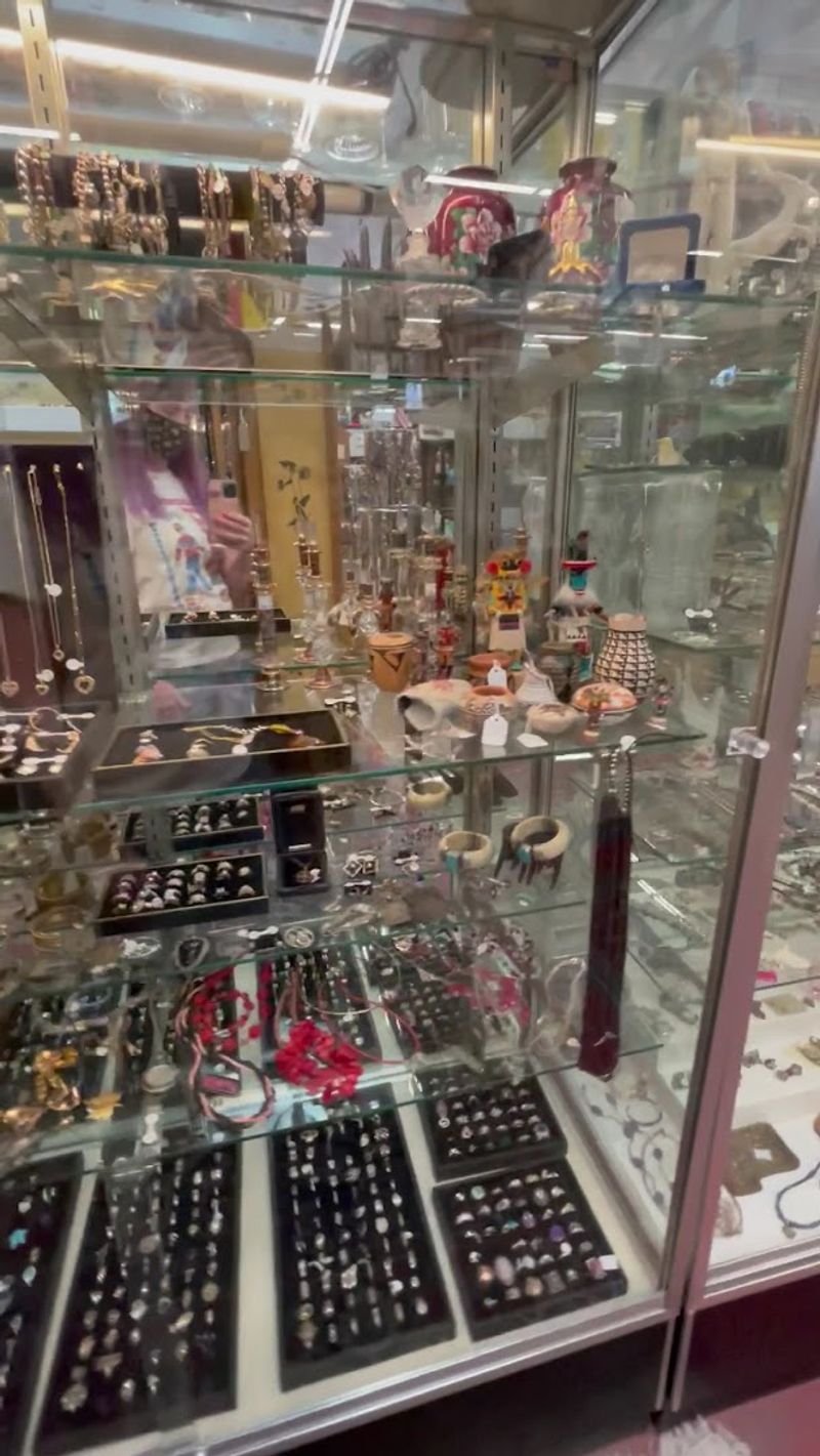 Jewelry and Small Finds That Reward the Patient Shopper