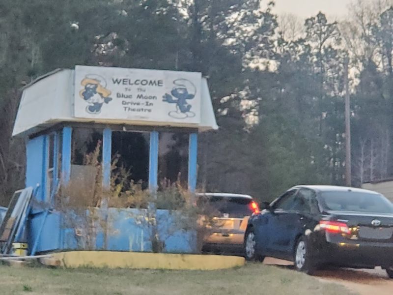 The Location That Puts You Right In The Heart Of Small-Town Alabama